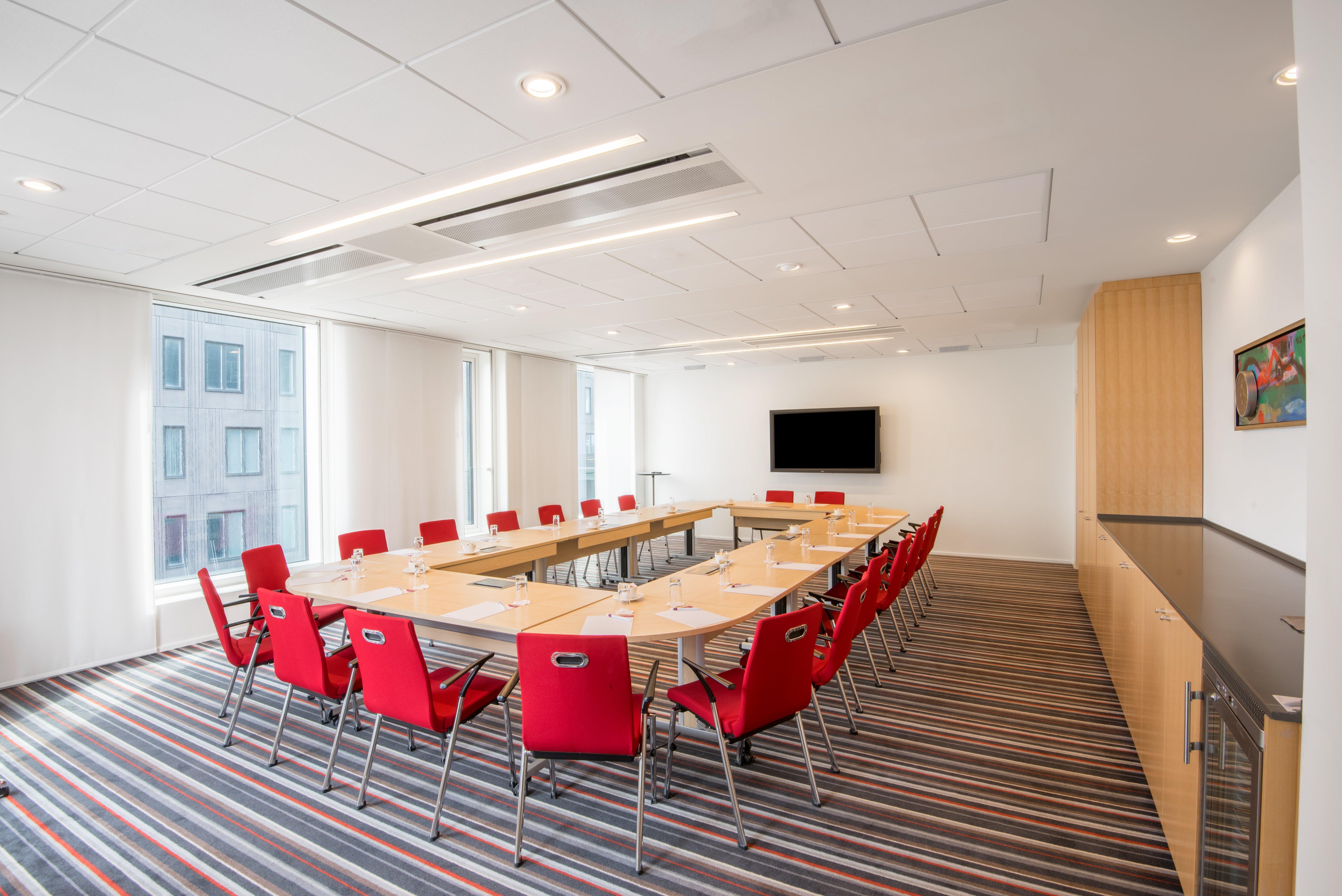 Crowne Plaza Towers By Ihg