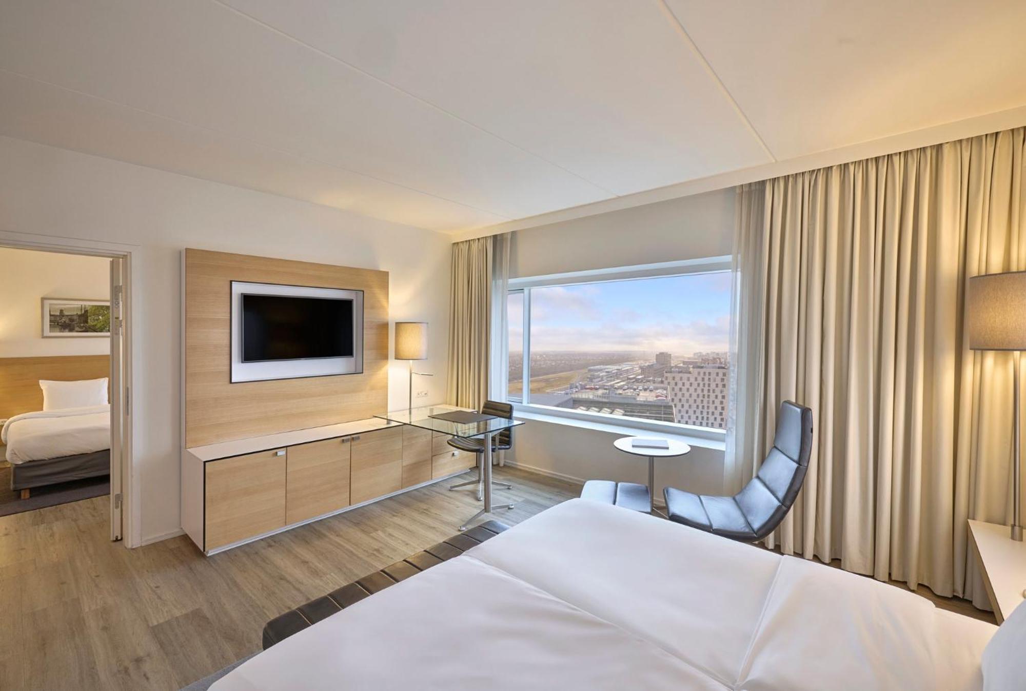 Hotell Crowne Plaza Towers By Ihg 4*